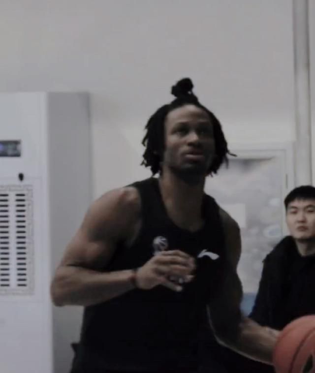 小姨的儿子